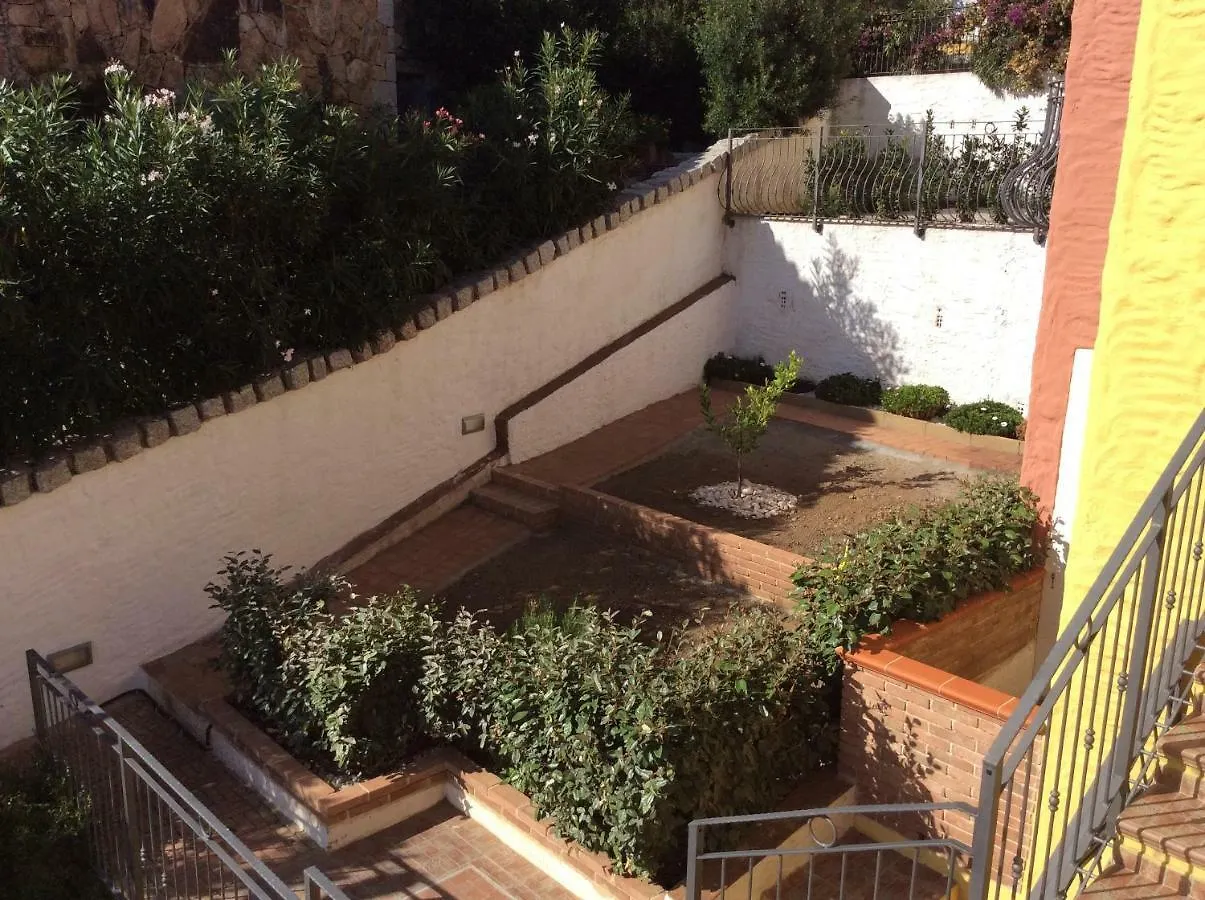 Сasa de vacaciones Villa Residenza Il Melograno Budoni Italia